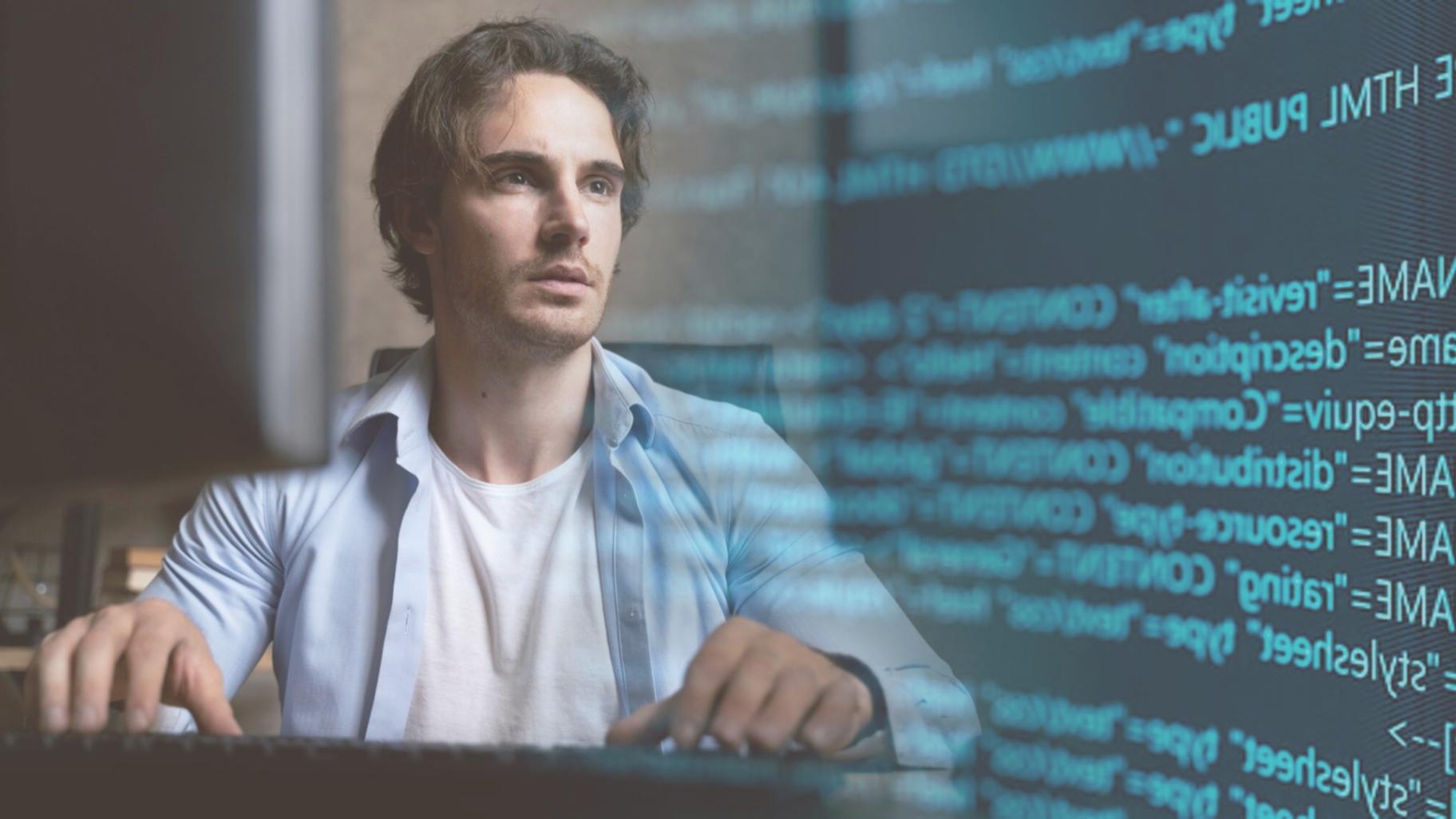 Laboratorio de servidores donde los alumnos practican con bases de datos reales